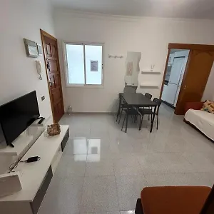 apartamento-centrico-y-luminoso-alcaravaneras.in-canary-islands.com/